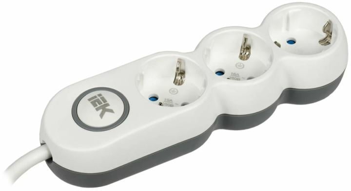 Удлинитель IEK WYP53-16-03-05-ZK, 3×5 м, 16А, с выключателем, 3×1.5 мм²